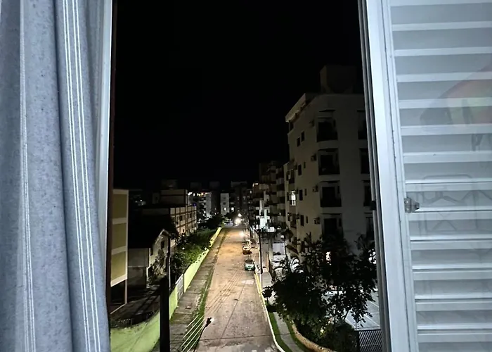Apartamento Amplo e Belíssimo! - 3 quadras do mar! Guarujá