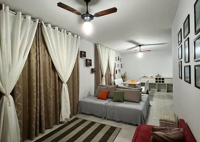 Apartamento Amplo e Belíssimo! - 3 quadras do mar! Guarujá